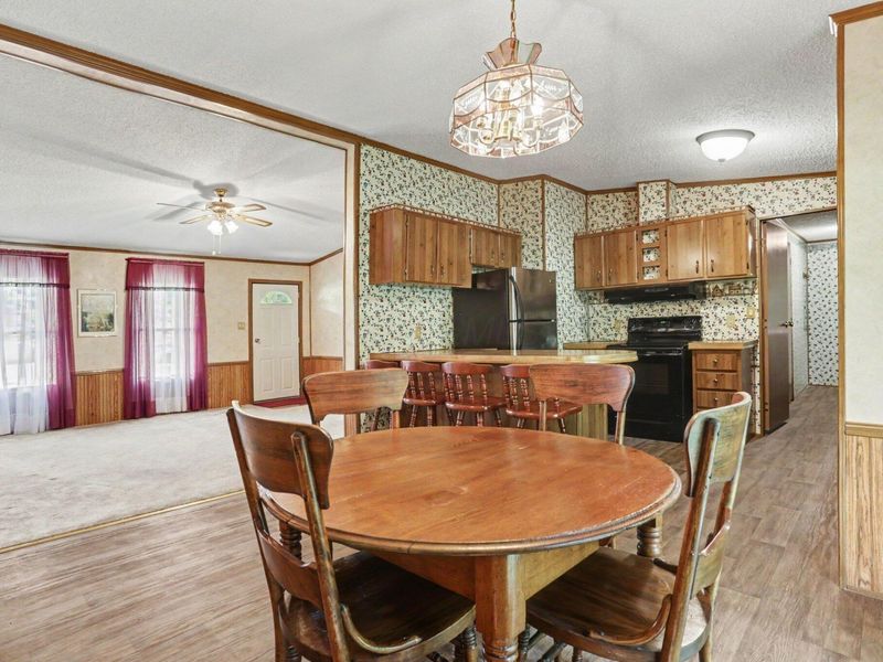 17563 Buckingham Road , Logan, OH 43138 Photo 9