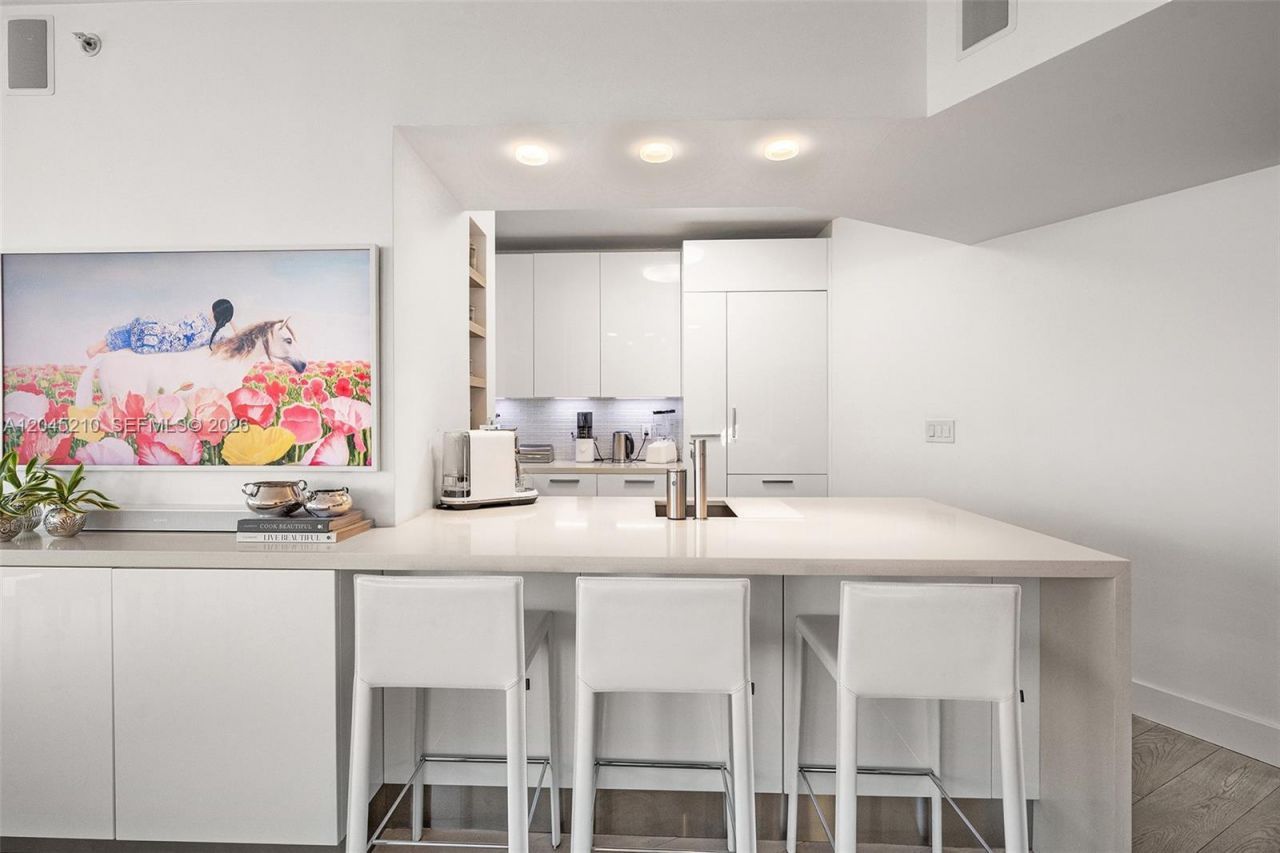 2127 Brickell Ave , Unit 1006, Miami, FL 33129 Photo