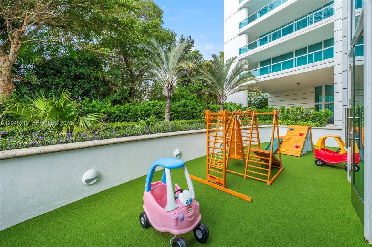 2127 Brickell Ave , Unit 1006, Miami, FL 33129 Photo