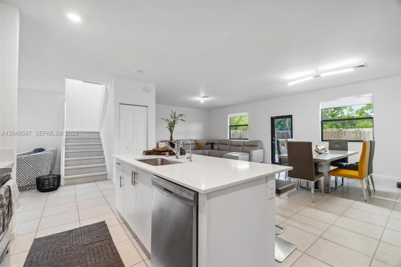 24242 SW 119th Pl , Homestead, FL 33032 Photo