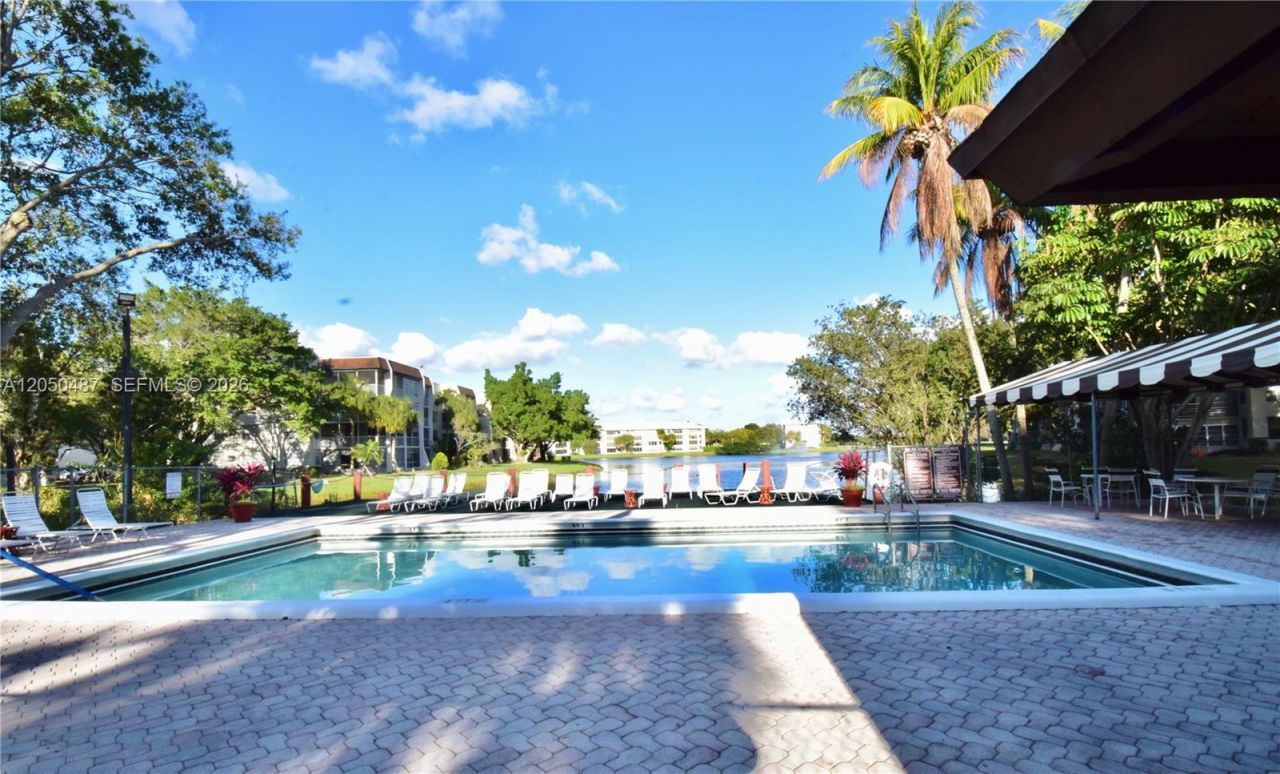 9311 Orange Grove Dr, Unit 411, Davie, FL 33324 Photo