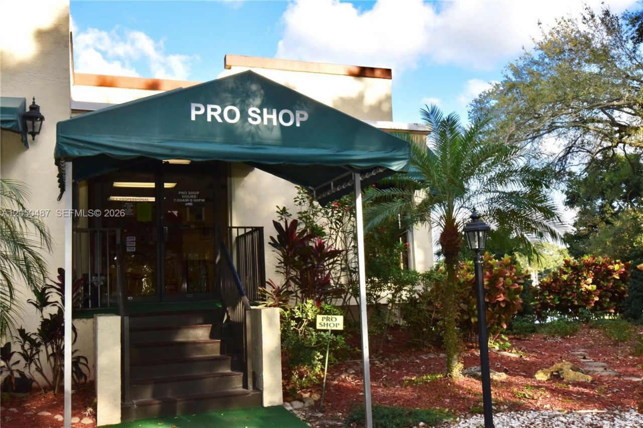 9311 Orange Grove Dr, Unit 411, Davie, FL 33324 Photo