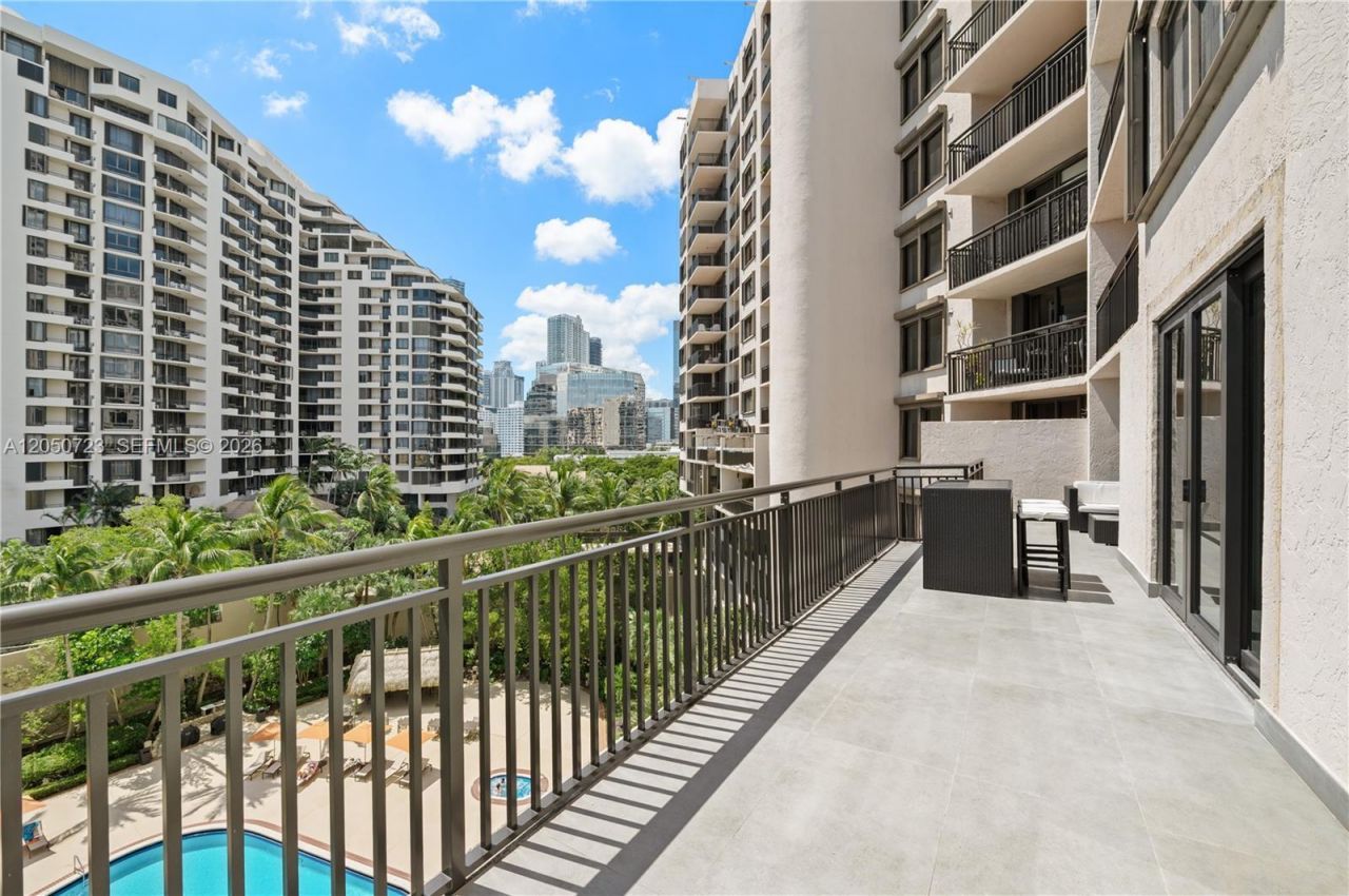 540 Brickell Key Dr , Unit 719, Miami, FL 33131 Photo