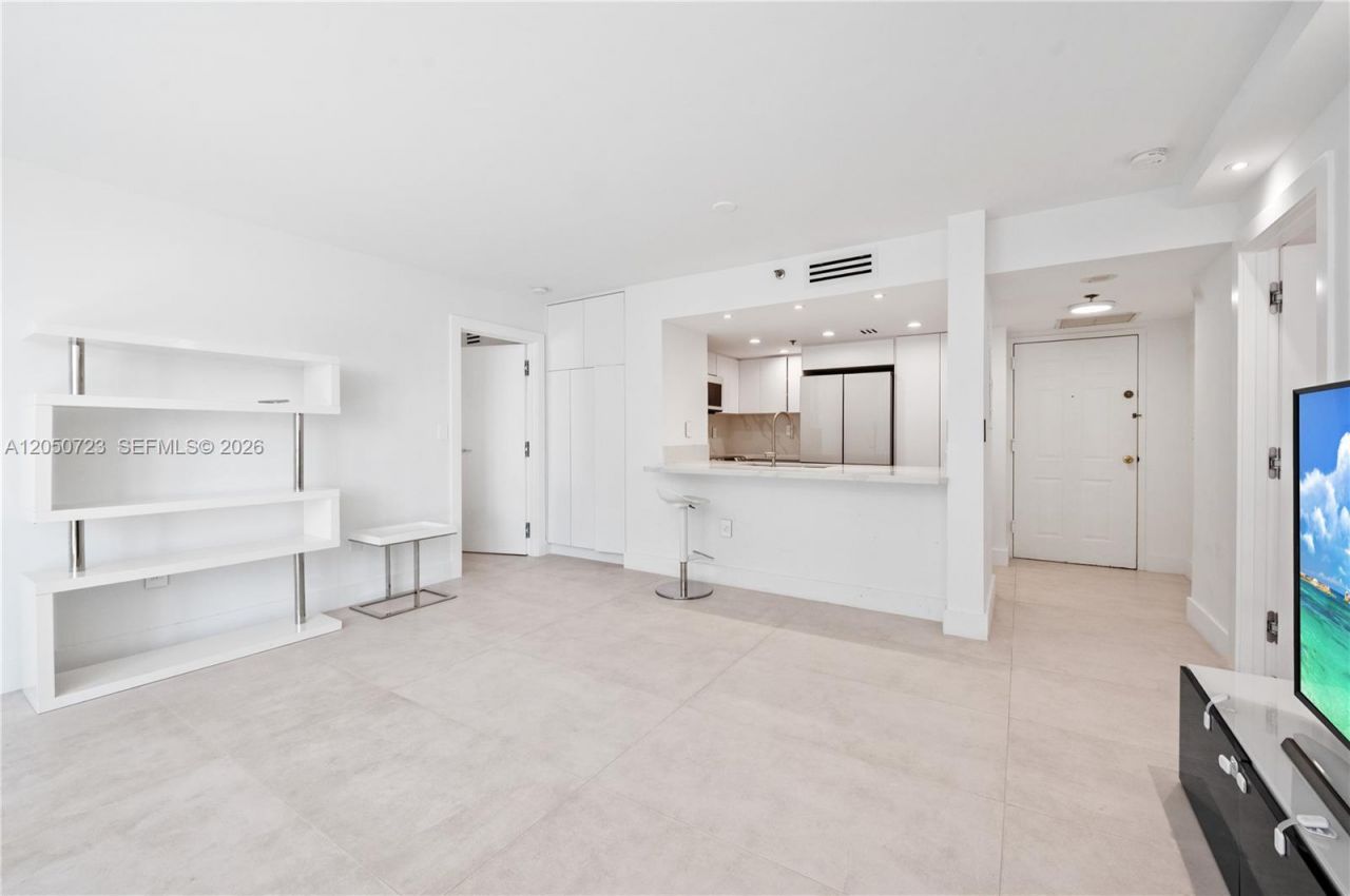 540 Brickell Key Dr , Unit 719, Miami, FL 33131 Photo