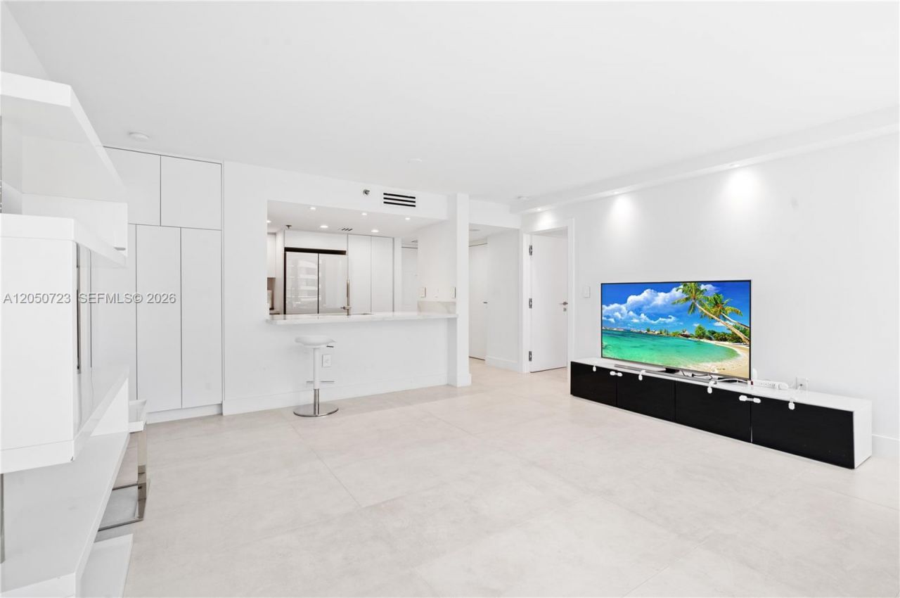 540 Brickell Key Dr , Unit 719, Miami, FL 33131 Photo