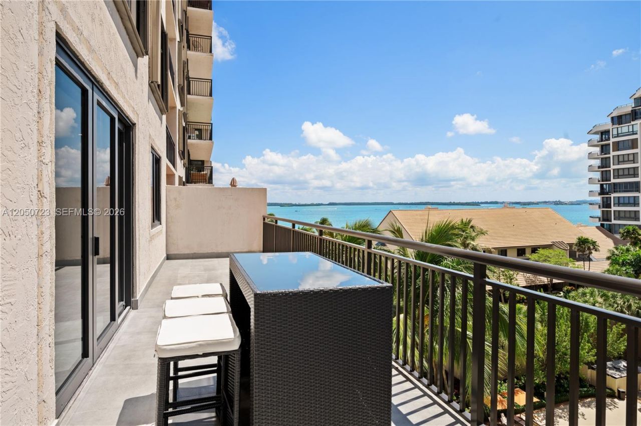 540 Brickell Key Dr , Unit 719, Miami, FL 33131 Photo