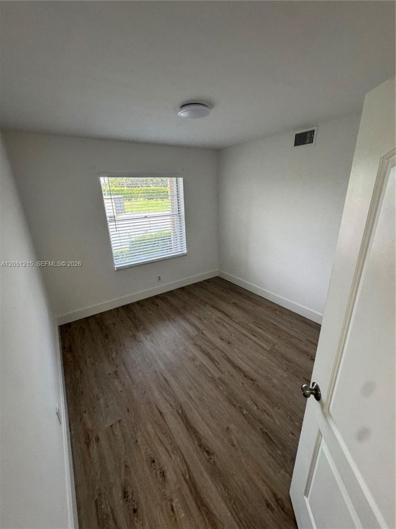 9937 Three Lakes Cir, Unit 14d, Boca Raton, FL 33428 Photo