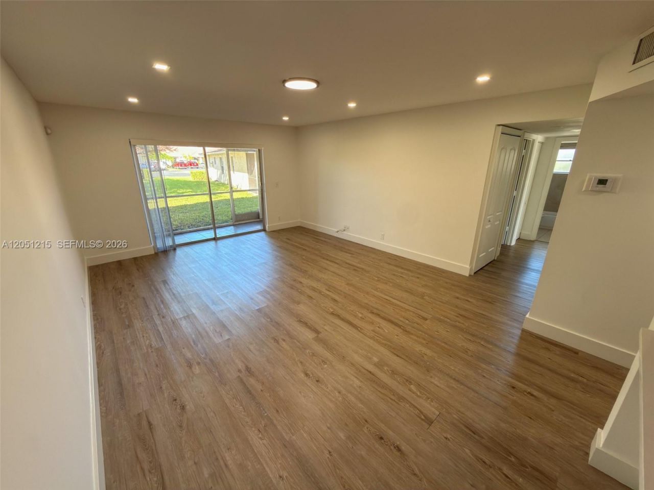 9937 Three Lakes Cir, Unit 14d, Boca Raton, FL 33428 Photo