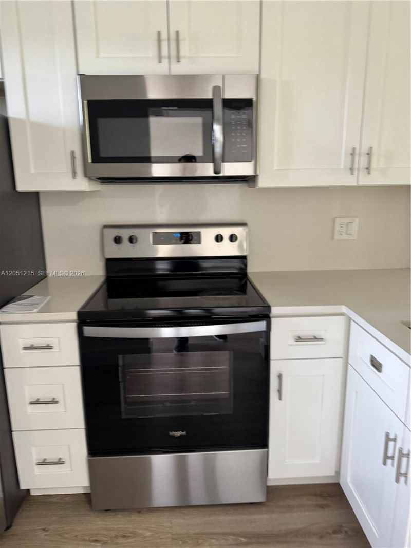 9937 Three Lakes Cir, Unit 14d, Boca Raton, FL 33428 Photo