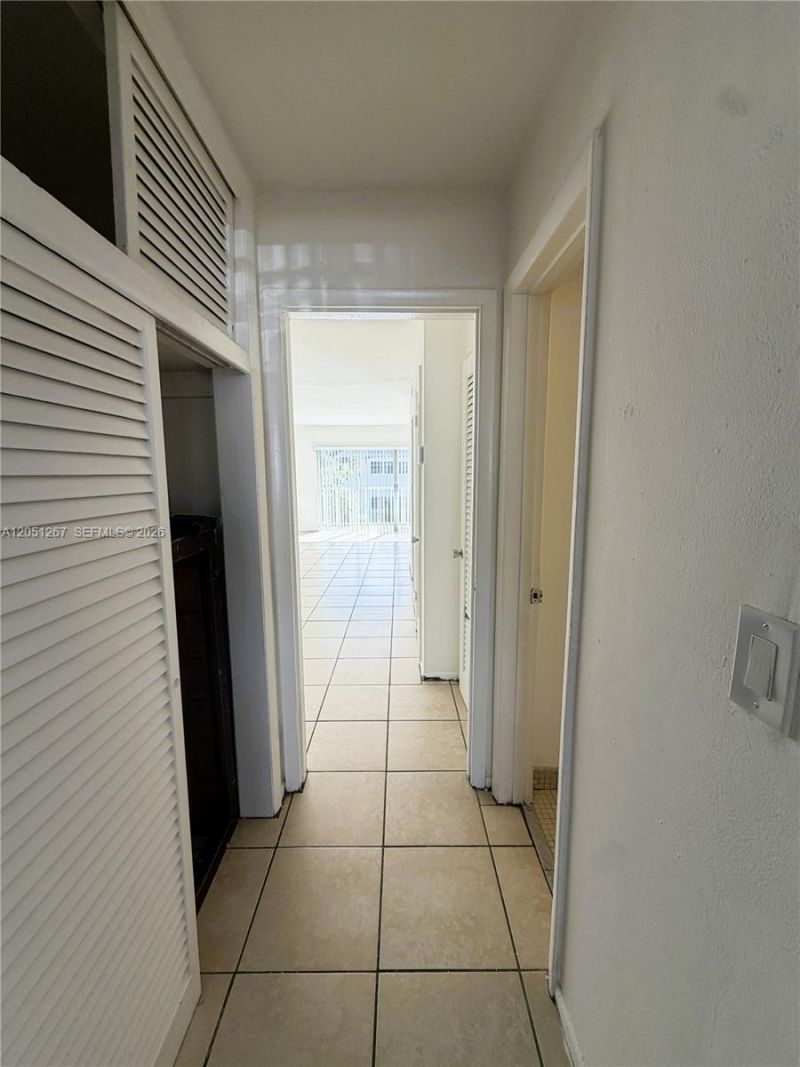 7340 SW 82nd St, Unit C205, Miami, FL 33143 Photo