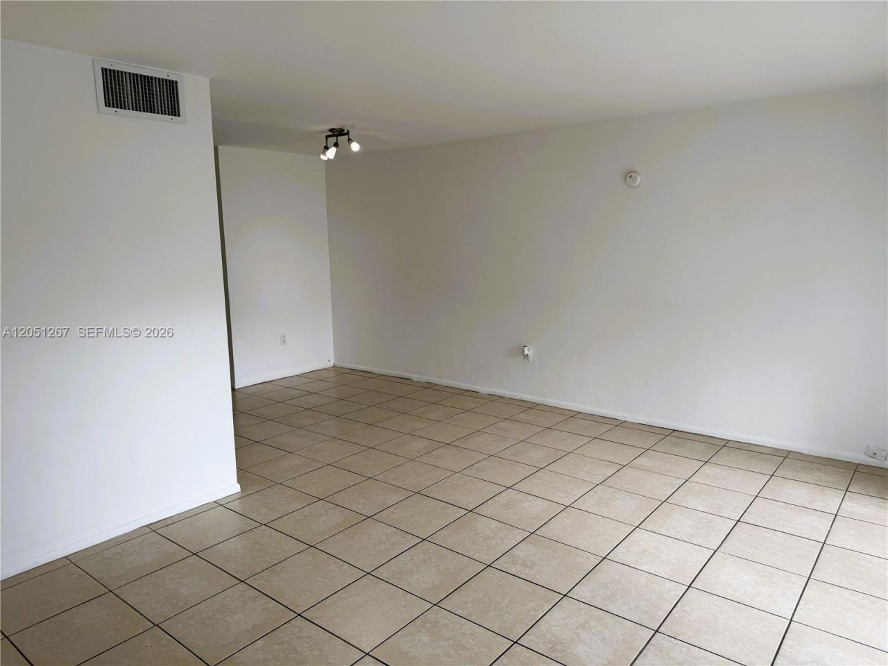7340 SW 82nd St, Unit C205, Miami, FL 33143 Photo