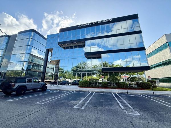 2825 N University Dr , Unit 210, Coral Springs, FL 33065