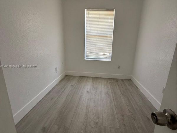 1306 NW 61st St , Unit 5, Miami, FL 33142