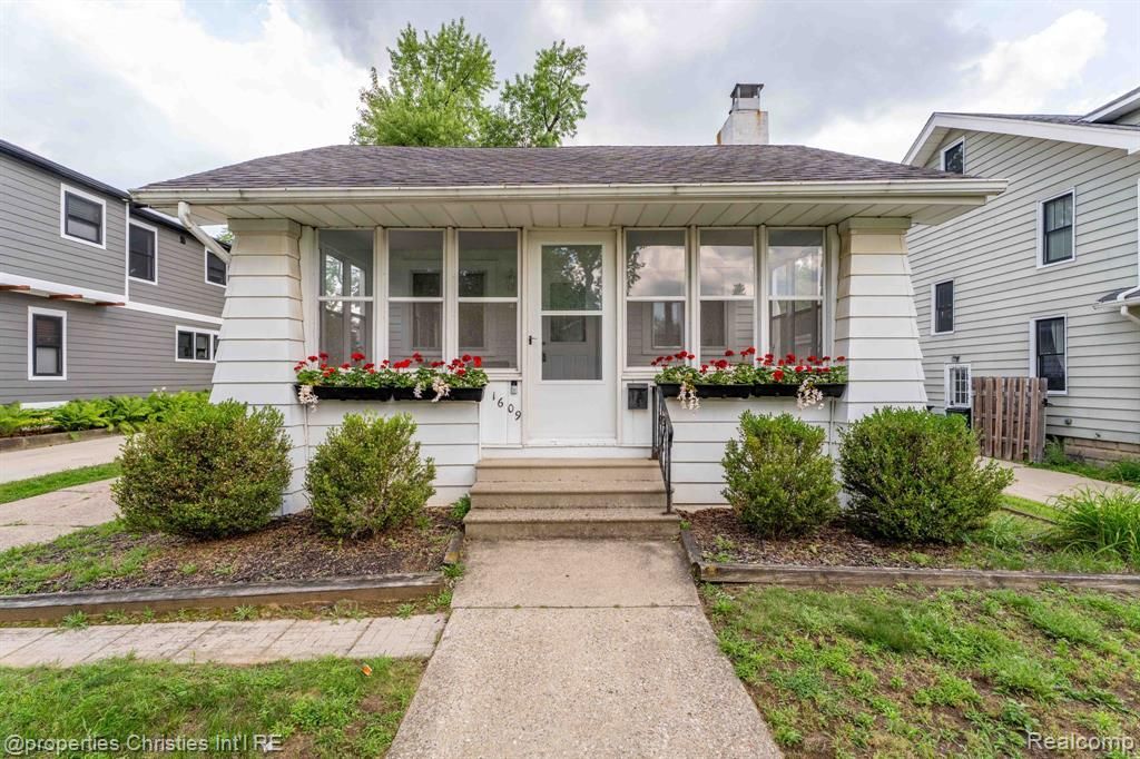 1609 N Washington Avenue, Royal Oak, MI 48067 Main Photo