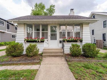 1609 N Washington Avenue, Royal Oak, MI 48067