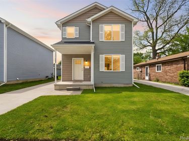 534 E Brickley Avenue, Hazel Park, Mi 48030