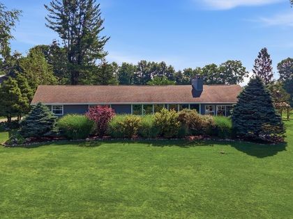 1695 Graham Rd Lexington, OH 44904
