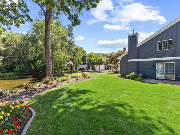 1755 Donegal Drive, Unit 4, Woodbury, MN 55125