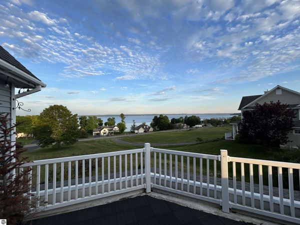 9423 Rolling Ridge Drive, Traverse City, MI 49686