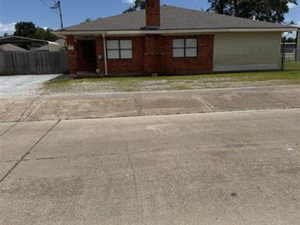 808 14th Street, Lake Charles, LA 70601