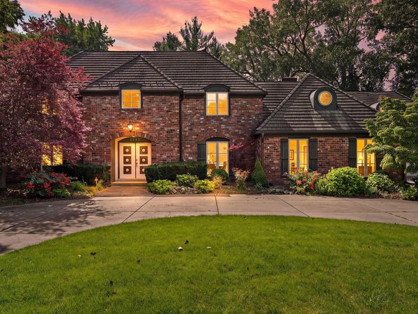 1242 Melbrook Drive, Munster, IN 46321