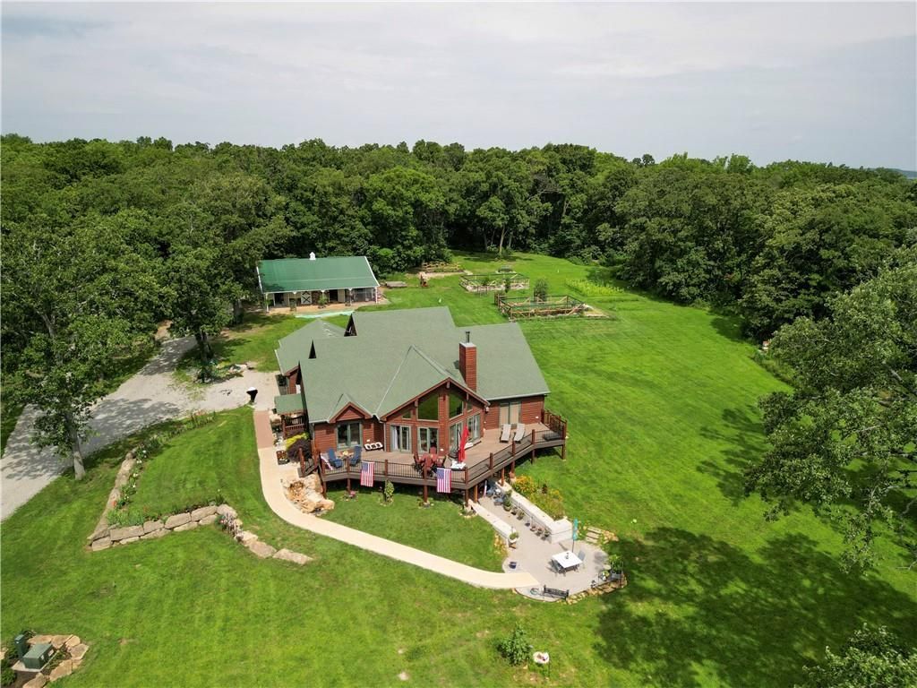 2163 E 500 Road, Lecompton, KS 66050 Main Photo