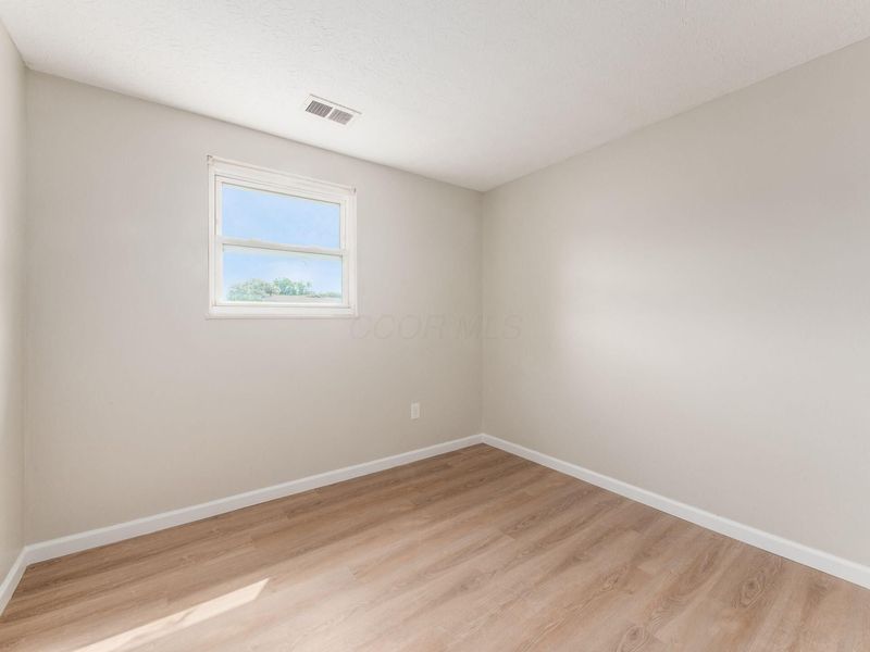 660 Cherry Hollow Road, Unit E, Columbus, OH 43228 Photo 23