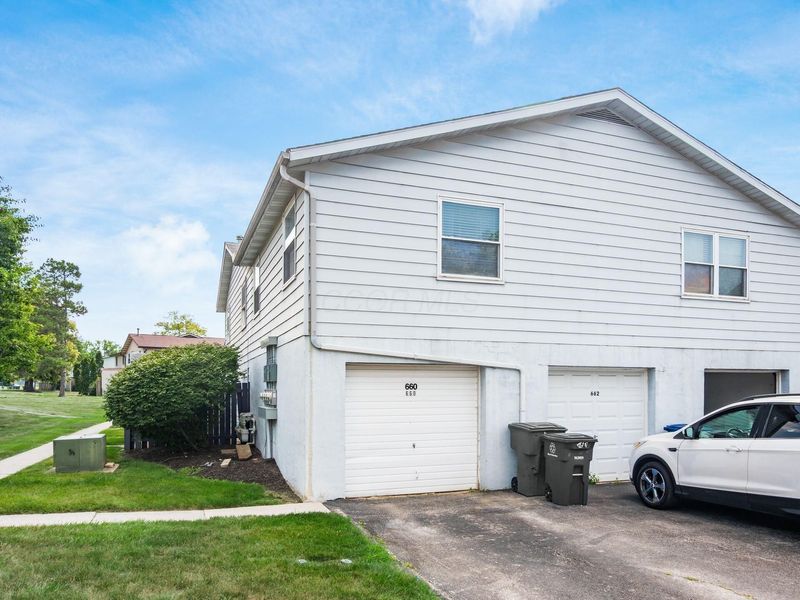 660 Cherry Hollow Road, Unit E, Columbus, OH 43228 Photo 36