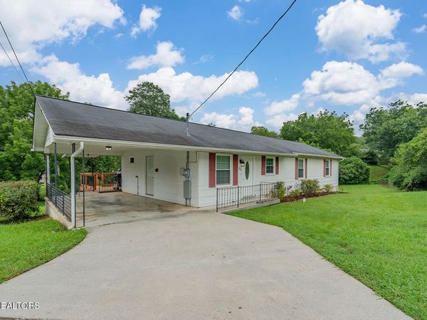 104 W Sheridan Place, Oak Ridge, TN 37830