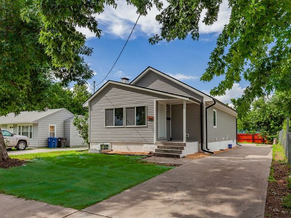 1310 E Ovid Avenue, Des Moines, IA 50316