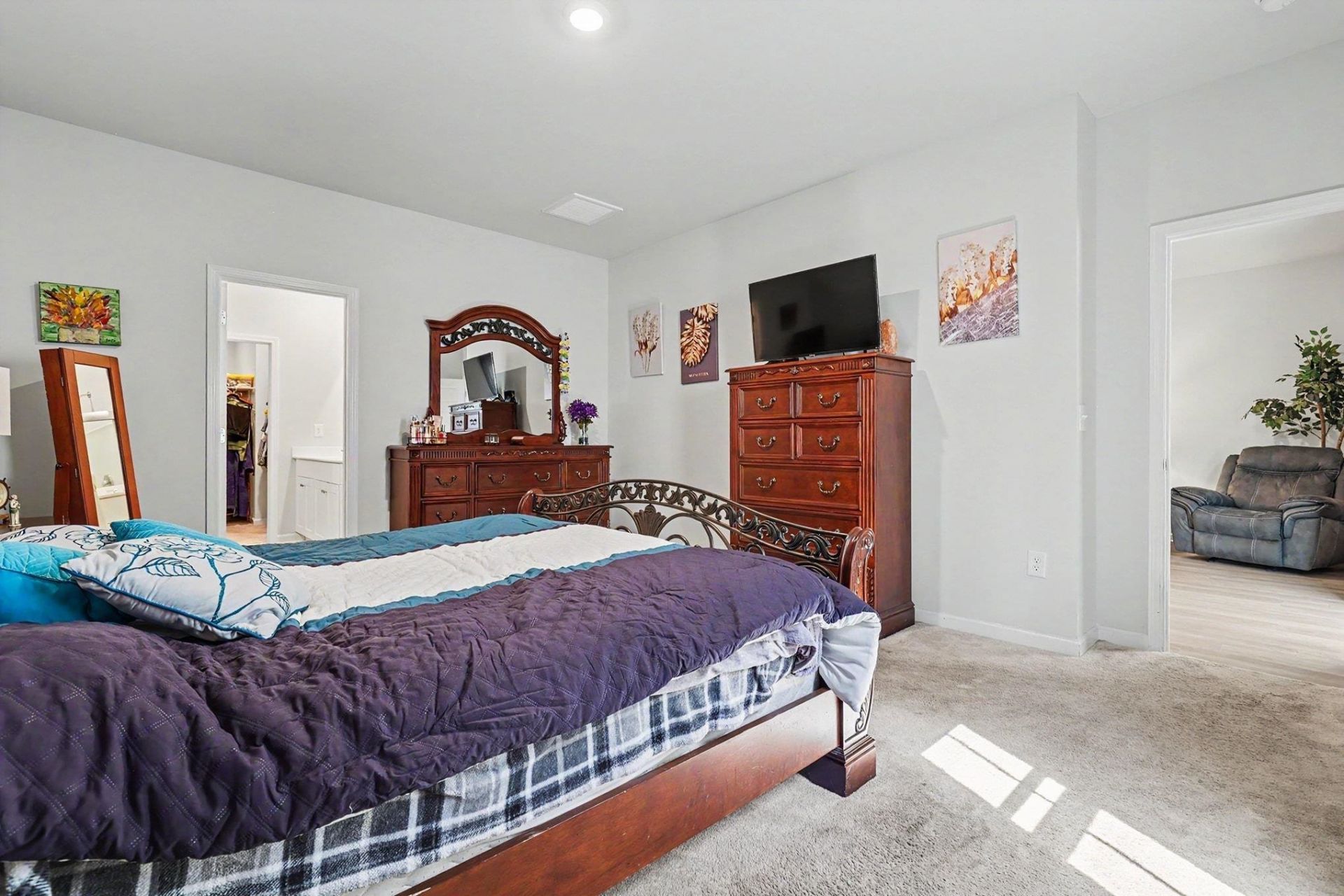 749 Wapama St.  Photo 13