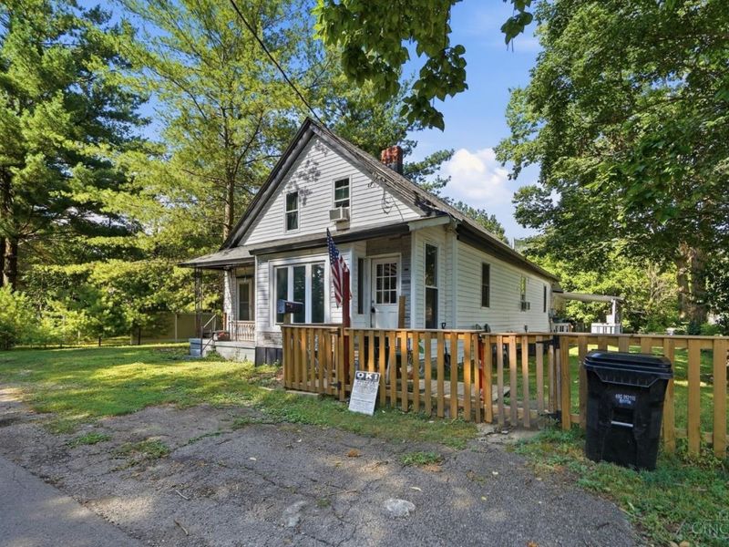 5936 Croslin Street, Cincinnati, OH 45230 Photo 2