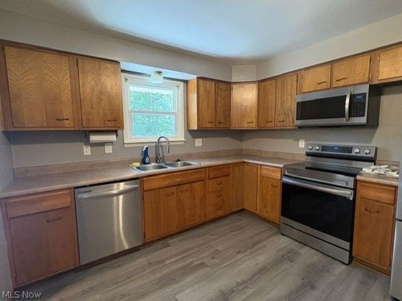 355 Terri Avenue, Steubenville, OH 43952 Photo 15