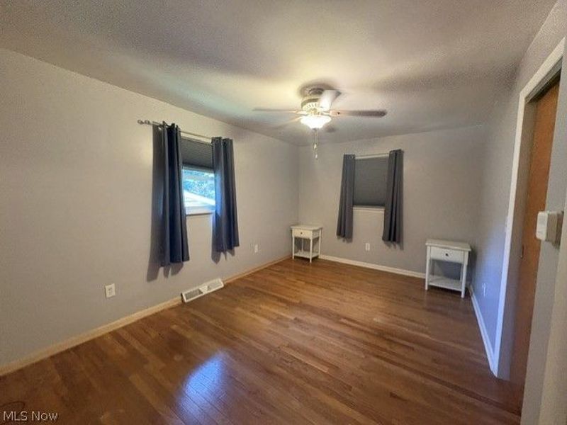 355 Terri Avenue, Steubenville, OH 43952 Photo 21