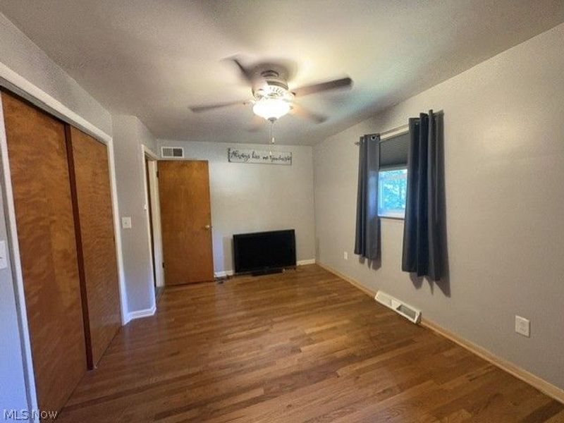 355 Terri Avenue, Steubenville, OH 43952 Photo 22
