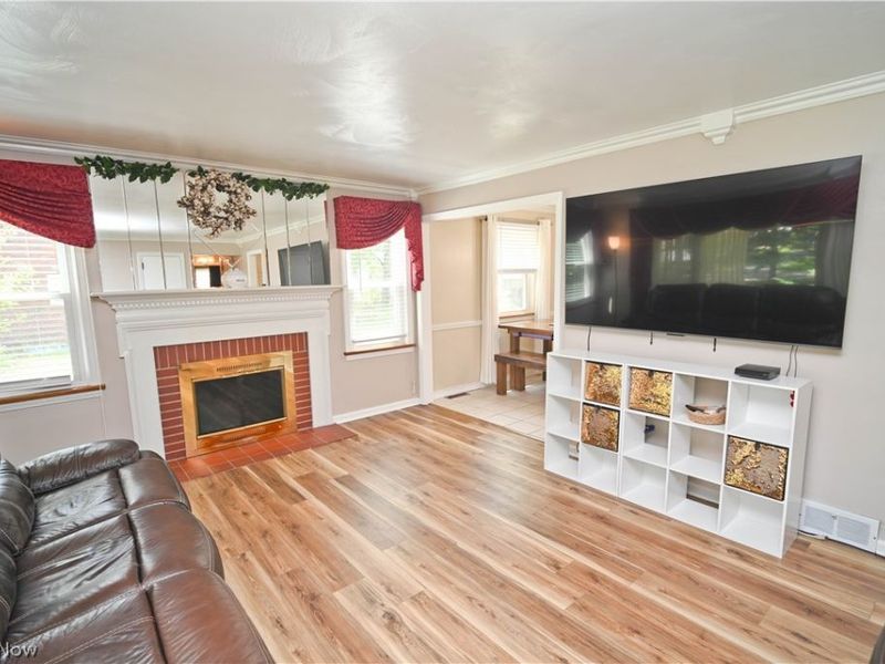 4048 Dover Road, Youngstown, OH 44511 Photo 4