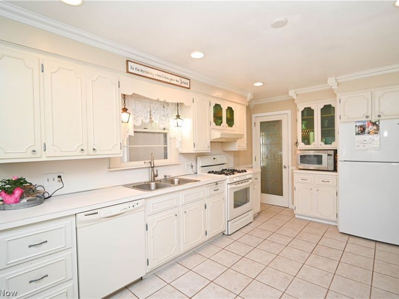 4048 Dover Road, Youngstown, OH 44511 Photo 7