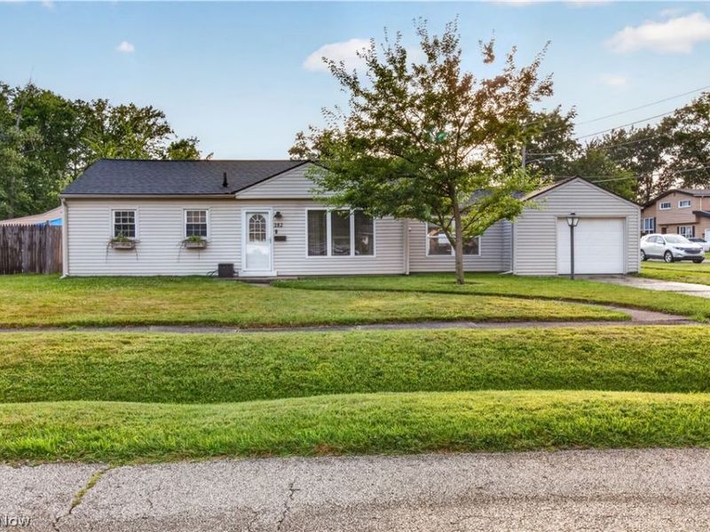 382 Marseilles Avenue, Elyria, OH 44035 Photo 3