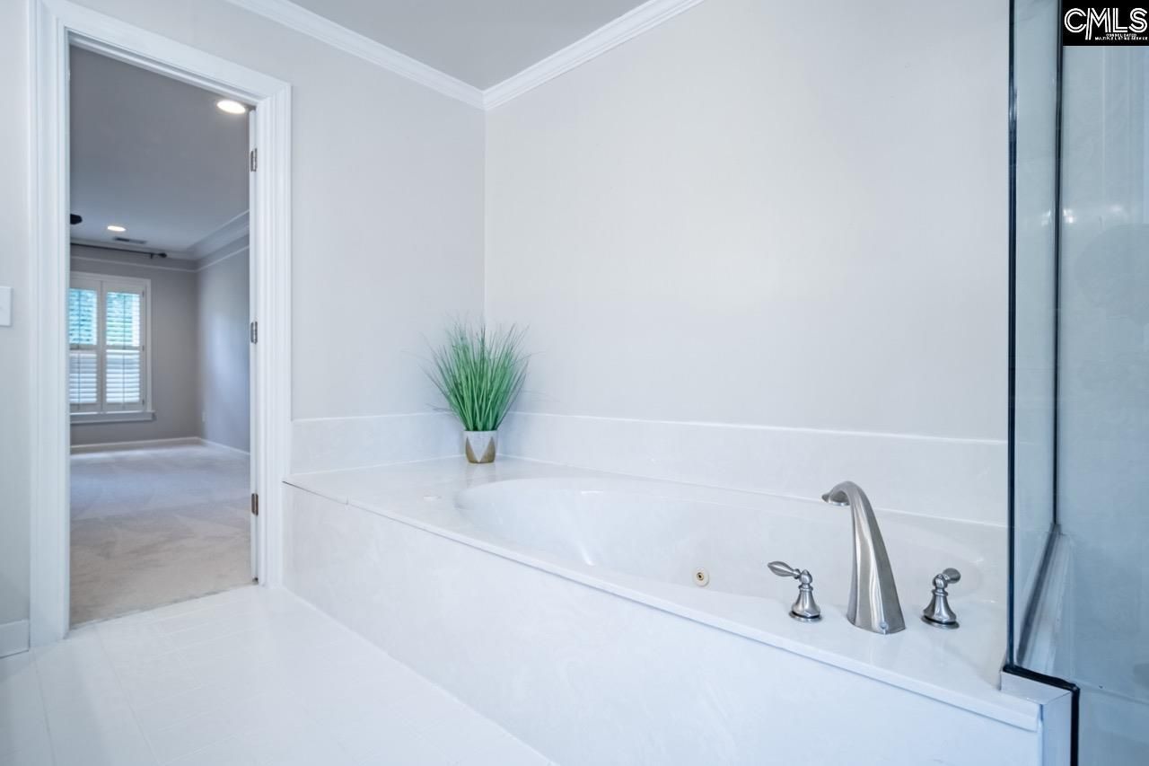 8 Oakmist Court  Photo 23