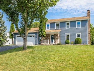 94 Mickens Bnd, West Henrietta, NY 14586