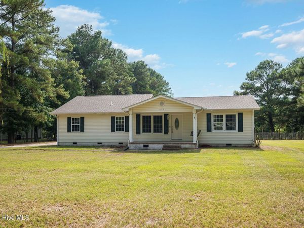 669 Francktown Road, Richlands, NC 28574