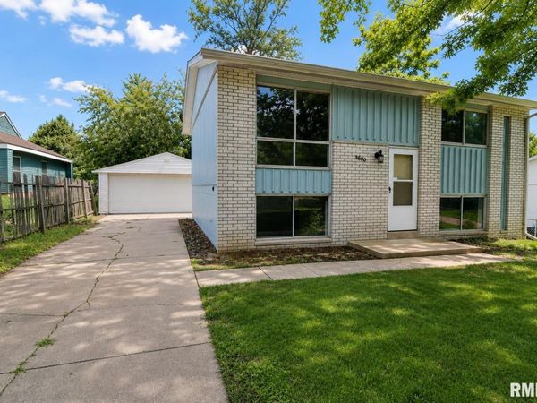 3800 W BRIGHTON Avenue, Peoria, IL 61615