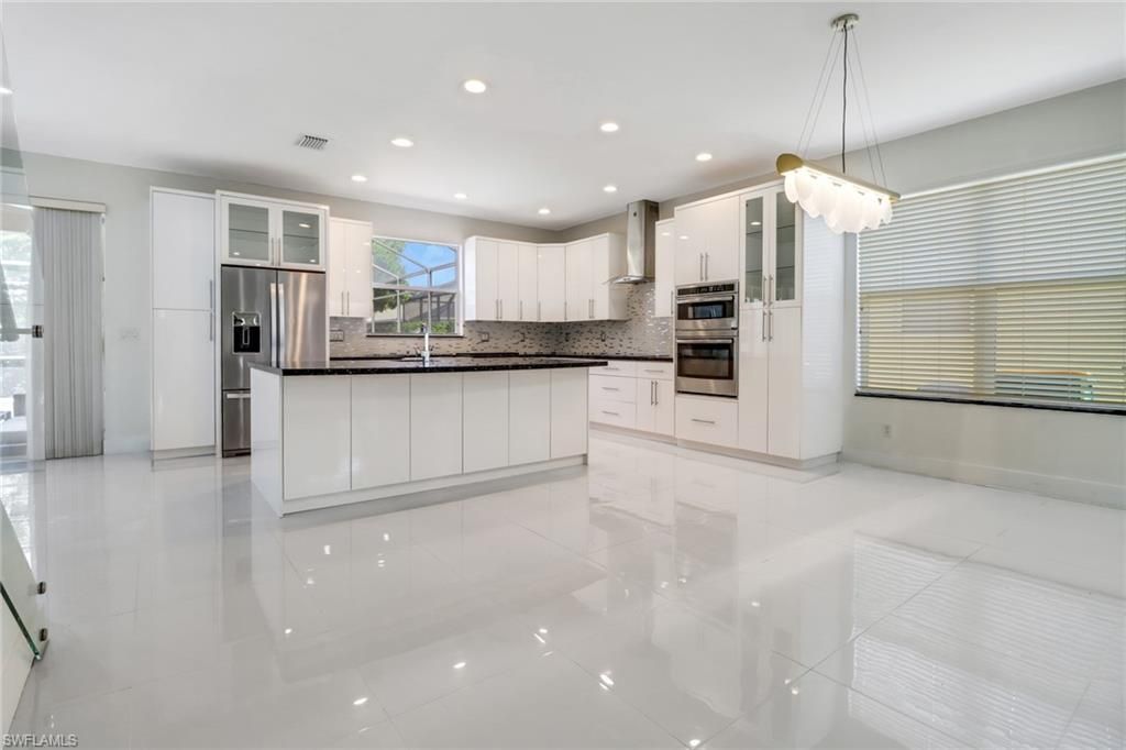 8271 Laurel Lakes Way, Naples, FL 34119 Photo