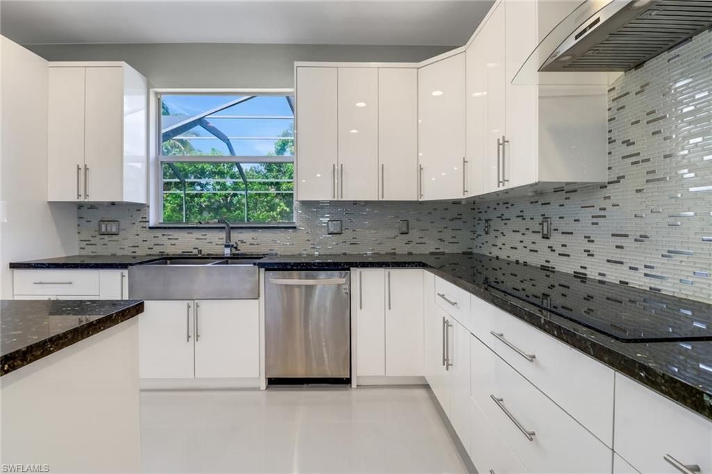 8271 Laurel Lakes Way, Naples, FL 34119 Photo