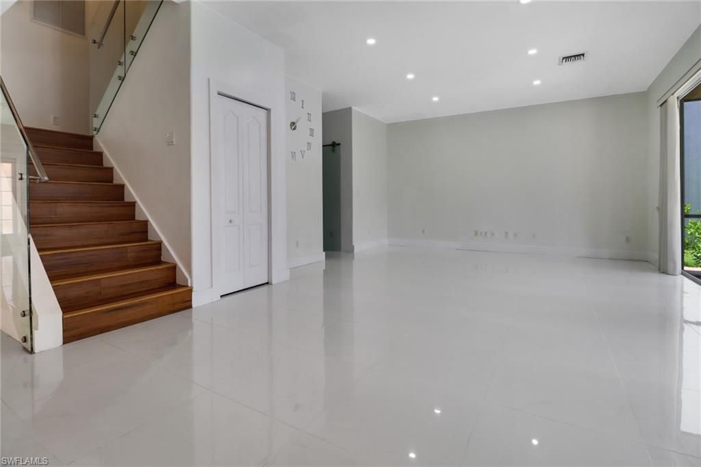 8271 Laurel Lakes Way, Naples, FL 34119 Photo