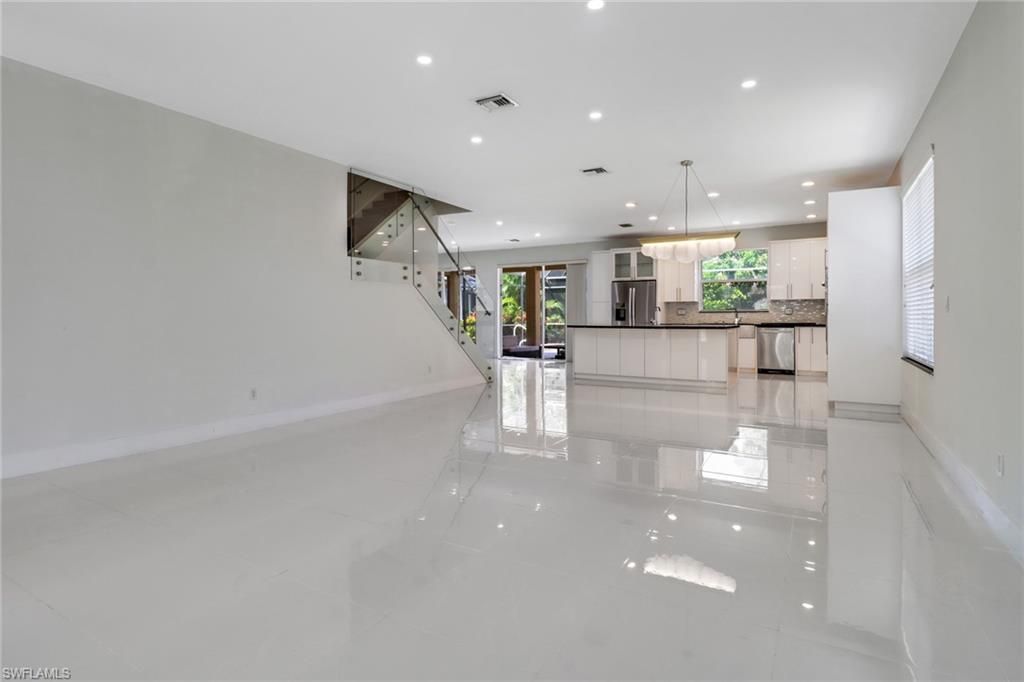 8271 Laurel Lakes Way, Naples, FL 34119 Photo