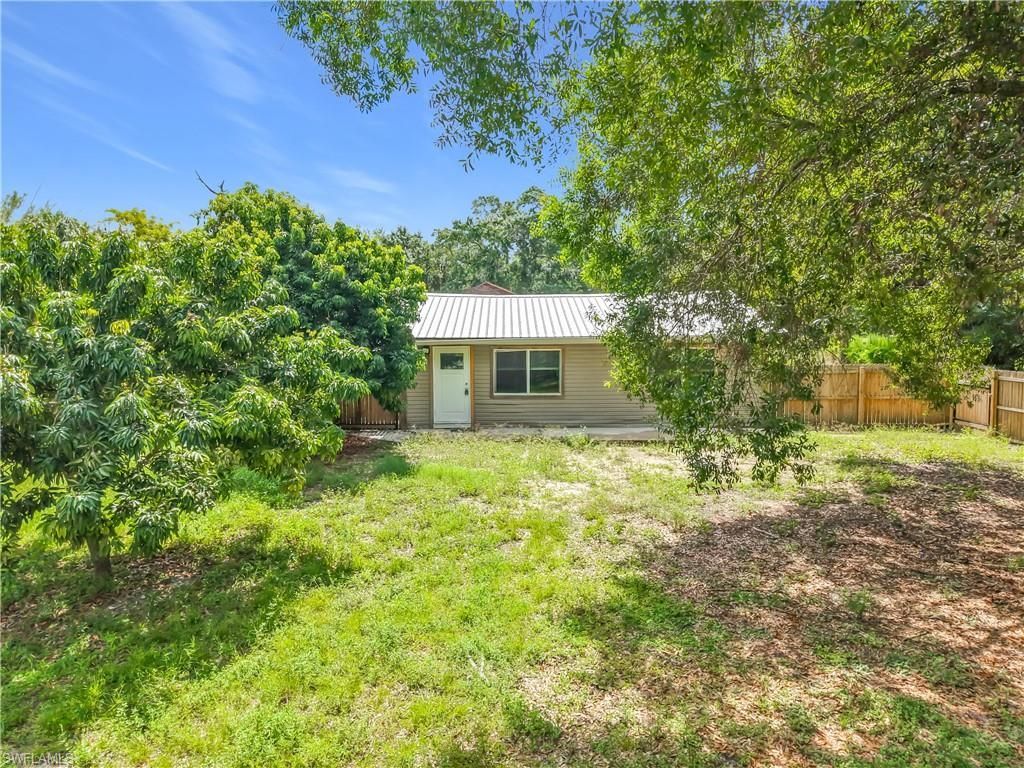 19330 Meredith Rd , North Fort Myers, FL 33917 Photo