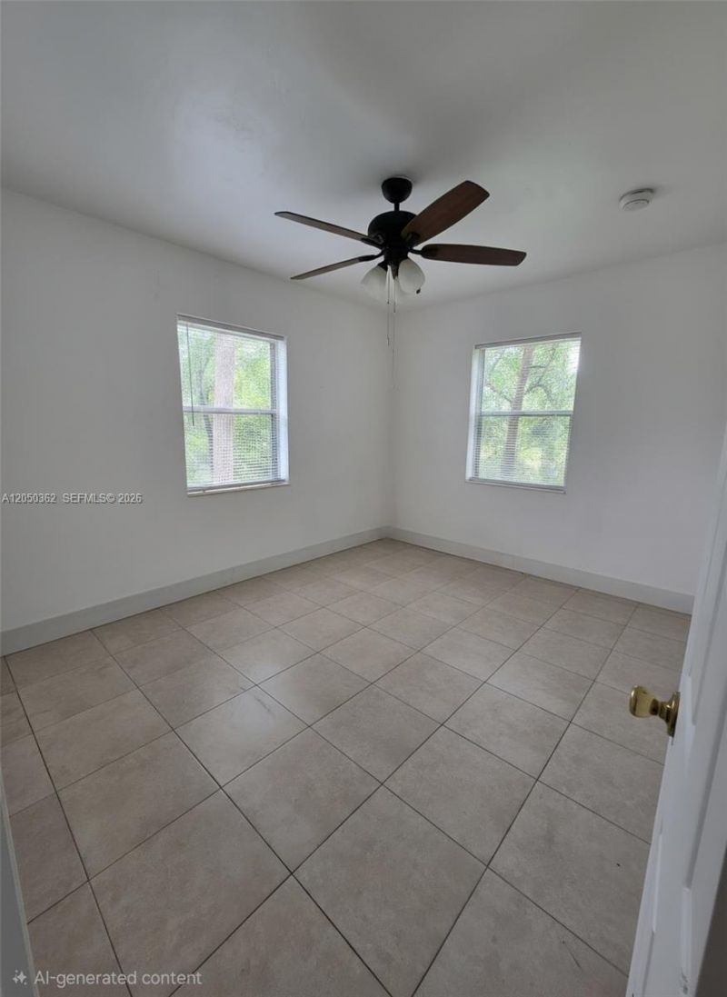 724 SW 7th Ter, Unit 1-2, Hallandale Beach, FL 33009 Photo