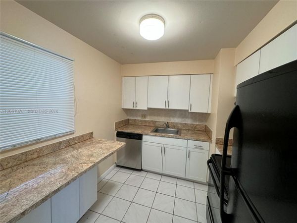 6505 Winfield Blvd, Unit B-2, Margate, FL 33063