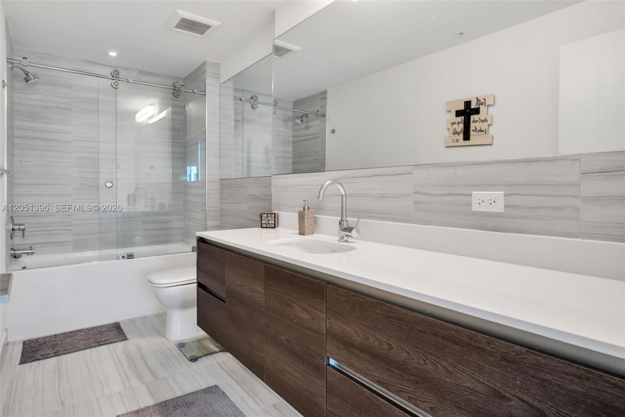 301 Altara Ave , Unit 824, Coral Gables, FL 33146 Photo